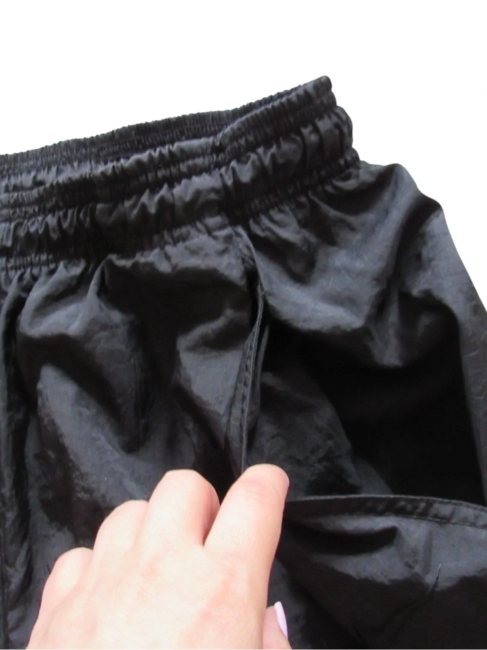 Nike Vintage Nylon Track Pants Large Black Lightweight Stretch Athletic Workout
